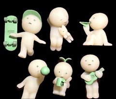 SMISKI Sunday Series Set of 6 Glow in the Dark Figures Gardening Cat Japan