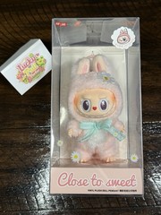 LABUBU THE MONSTERS – MOKOKO – Close to Sweet Pendant – Popland Exclusive