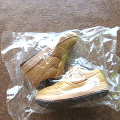 Doll/Male Action Figure XL SHOES – 2″ Long, 13/16″ Wide, Tan, Casual Nikes, NIP