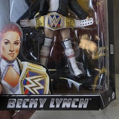 Mattel WWE Becky Lynch Elite Collection Action Figure, Deluxe Articulation & Lif