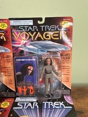 Star Trek Playmates Voyager Lot x9 Janeway Kim Tuvok Torres Hazon Figures MOC