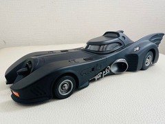 Batman Figure 1:24 1989 Movie Alloy Batmobile (New. No assembly required)