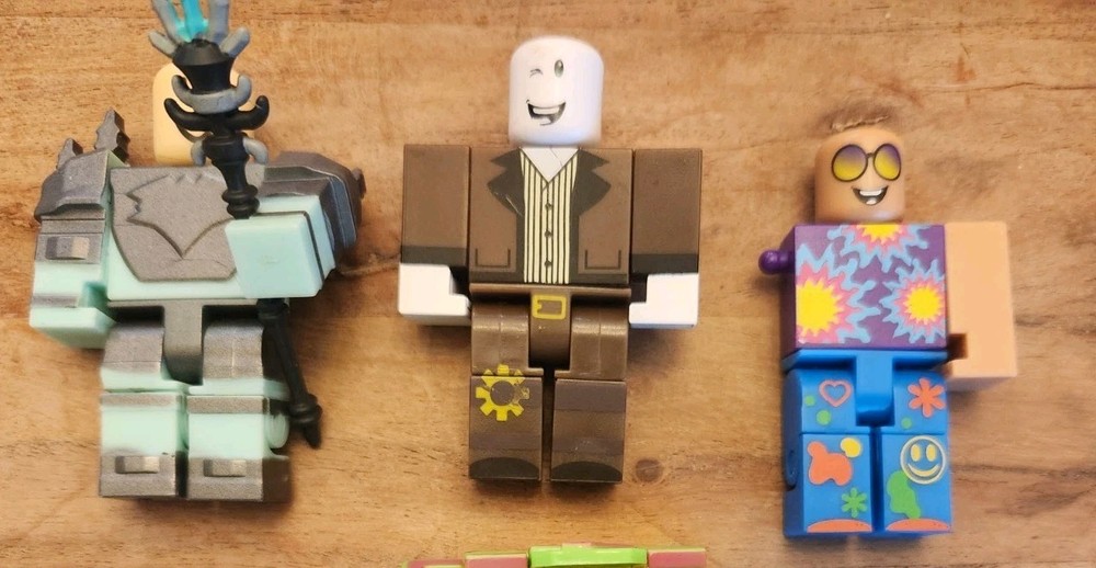 Roblox Action Figure Lot of 3 Mixed Characters Ghost Hunter Figure Missing Arm