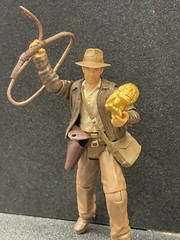 Hasbro Indiana Jones Figure INDY Raiders of Lost Ark 3.75″ W/Idol (No Packaging)