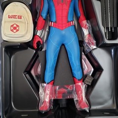 hot toys D23 expo , spiderman exclusive