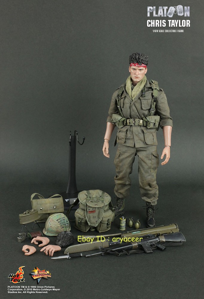 Hot Toys MMS135 Platoon Chris Taylor 1/6 Action Figure In Stock