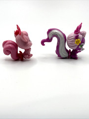2 Disney Princess Palace Pets Mini Figures PVC Figure Rapunzel Skunk Aurora Cat