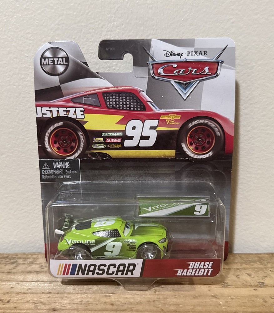 Mattel Disney Pixar Cars Chase Racelott #9 Vitoline NASCAR Metal Series 2021