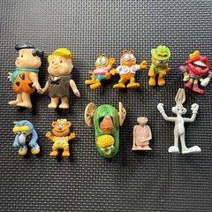 Vintage Lot 11 Pvc Figures Flintstones, The Muppets, Bugs Bunny, Garfield, ET