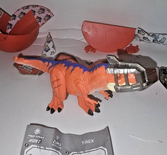 Zuru 5 Surprise Dino Strike Hunt Tyrannosaurus T-Rex Complete Figure Muzzle