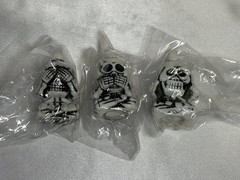 Real Head Skeleton Shokai hey don’t say I want to listen 3 piece set Sofubi