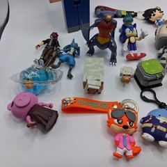 Mixed Video Game & Collectible Figure Lot – Minecraft, Pokémon, Sonic, Halo,…