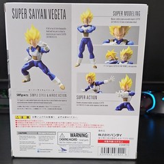 S.H.Figuarts Dragon Ball Z Super Saiyan Vegeta Action Figure w/ Alt Head 2016