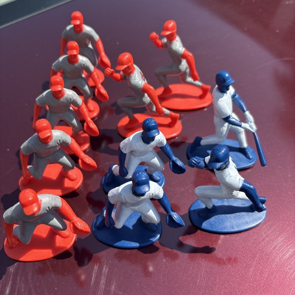 🌹2005 KASKEY KIDS BASEBALL GUYS LOT 11 BLUE & RED Figures.