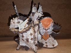 Pretty PAPO 2011 Butterfly Warrior and Horse Figurines (1109)