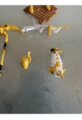 Fortnite master grade series 1 Oro 4 inch action figures ￼￼￼