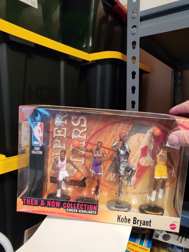 KOBE BRYANT 1999 NBA Superstars Figure Then & Now Collection-NEW-LA Lakers RARE