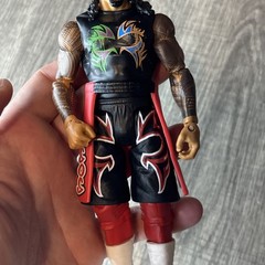 WWE Mattel Uso Battle Pack 44 Jey Uso Wrestling Figure WWF Bloodline Team