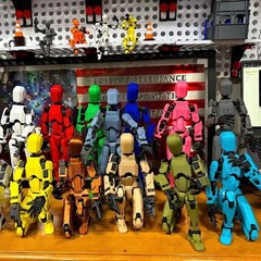Soozafone’s T13 Action Figure – Personalizable 5.5 Inch Superhero Collectible