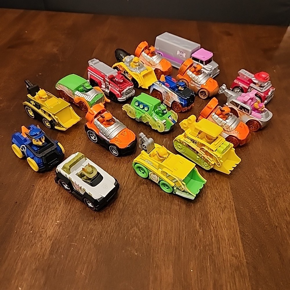 PAW PATROL Car Lot Mixed Die Cast & Plastic Skye Marshall Chase Rocky+