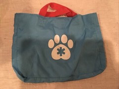 Disney Junior Puppy Dog Pals plastic travel pet Crate Just Play Pet Bag Melissa