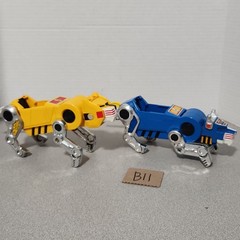 Voltron Lion (Blue, Yellow, ) Panosh Place 1984 Lions Lot of 2 VTG ☆