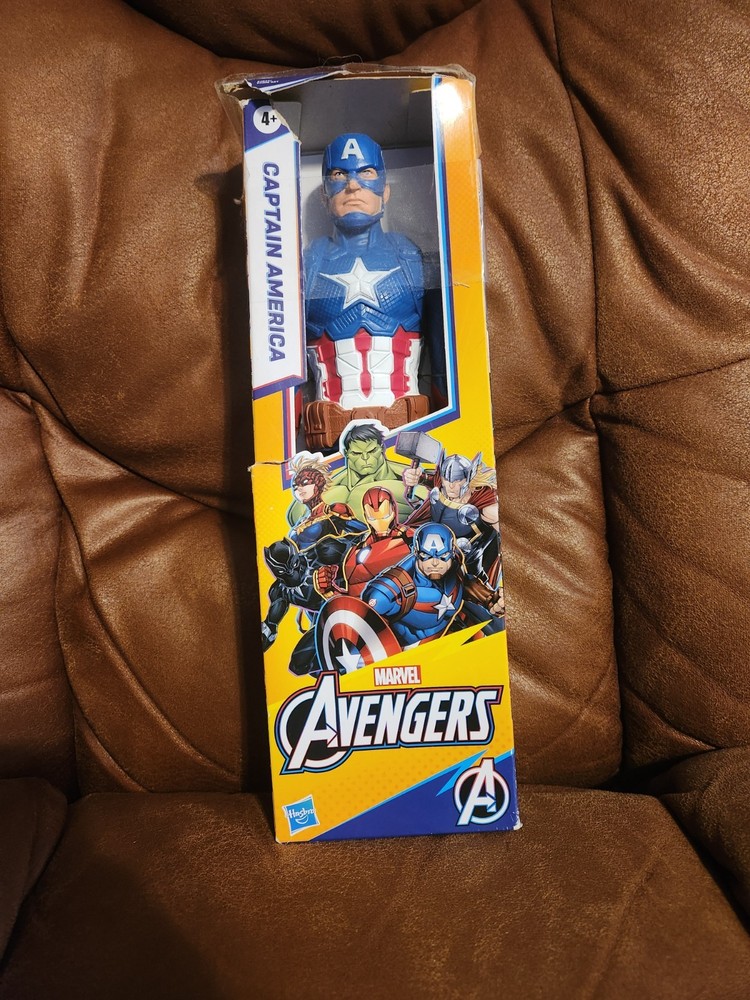 Hasboro Marvel Avengers Titan Hero Series Captain America 12 inch action figure