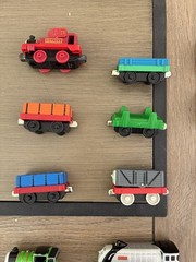 Thomas the Tank Engine Die Cast Metal Magnetic Lot of 35 Trains Cars +FAST SHIP!