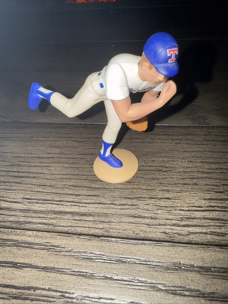 Nolan Ryan Texas Rangers 1992 Starting Lineup 4” Action Figure