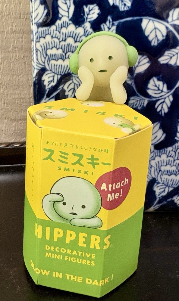 Smiski Hippers Series Headphones SECRET RARE NEW Mini Figure Decorative GITD