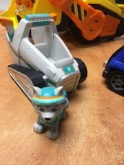 Paw Patrol Lot with 12 Figures 14 Vehicles HUGE Lot Firetruck Police Backhoe