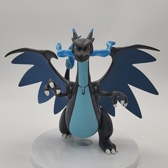 2016 Mega Charizard X 6.5” Nintendo Tomy Pokemon Battle Figure.