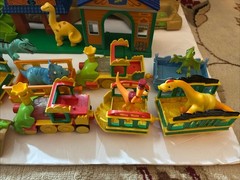 Dinosaur Train Time Tunnel Mountain Motorized Toy Jim Henson PBS + 8 Dino Read