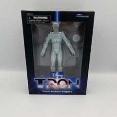 Diamond Select Toys TRON Tron Action Figure Plastic White Blue w/ Disc Boxed