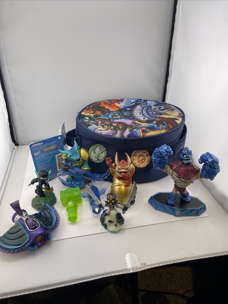 8x SKYLANDERS Spyros Adventures FIGURES. Plus New Carry Case
