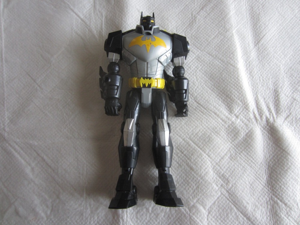 2015 Mattel Mechs vs Mutants: 11 Inch Bat Robot