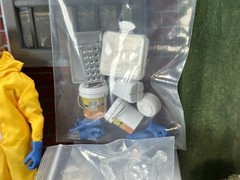 Manipple Studio 1/12 Breaking Bad Walter and Jessie Mezco Style Hazmat Figures