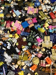 LOT OF 20+LBS OF ROBLOX FIGURES PARTS & PIECES