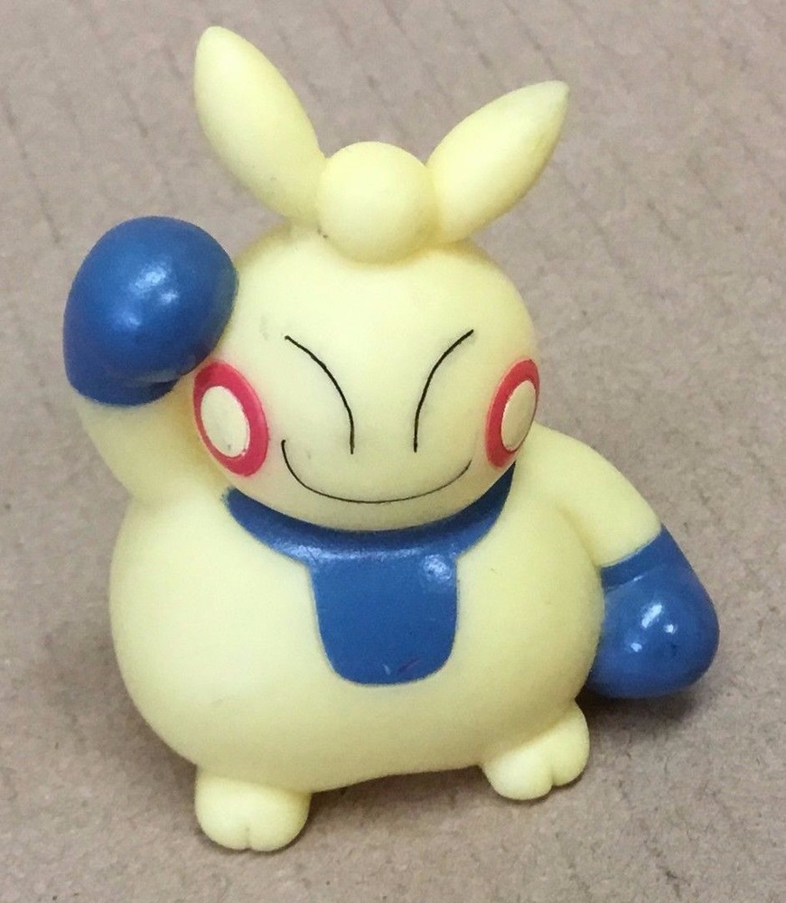 2004 Pokemon Finger Puppet #296 Makuhita Figure Catch Them All Nintendo Bandai
