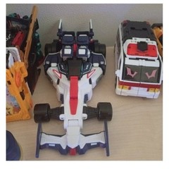 Metal Cardbot S Flash Vector Transforming Race Car Robot Figure 2025 Edition