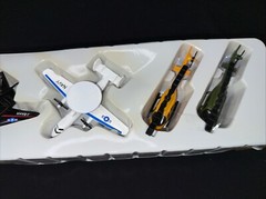 Vintage Kidz Fun U.S. UNIVERSAL AIRCRAFT CARRIER With Realistic Fighter