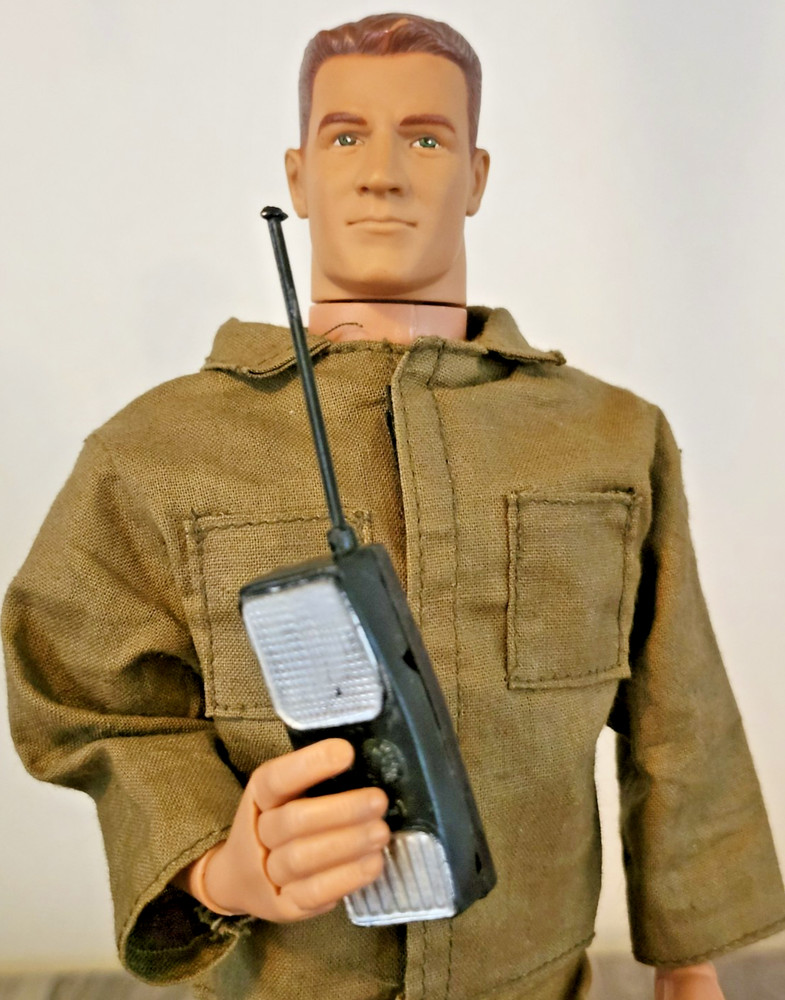 Vintage 12″ GI Joe WALKIE TALKIE Black & Silver
