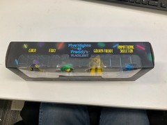 New Funko FIVE NIGHTS AT FREDDY’S Blacklight 2″ Action Figures ~ Set of 4 2018