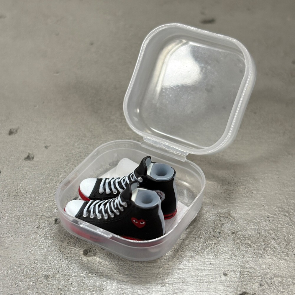 ATS-CON-BR: 1/12 casual Sneakers ankle adapters & box for 6″ figure – Black Red
