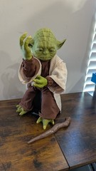 Star Wars 16″ Spin Master Legendary YODA Interactive Jedi Training Master