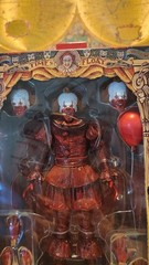 Neca IT *Ultimate Blood Pennywise* Welcome To Derry, Figure…