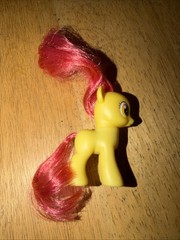My Little Pony G4 Apple Bloom 2 1/2” Brushable Toy Figure MLP & Mcd Rainbow Dash