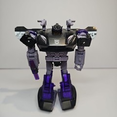 Transformers Generations War for Cybertron Deluxe WFC-S41 Barricade