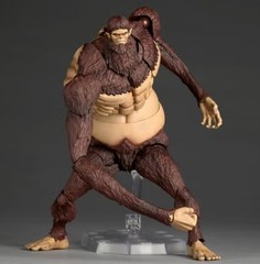 Revoltech Amazing Yamaguchi Attack on Titan Beast Titan Figure w/Bonus Parts
