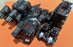 TFC Toys STC-01T Suprem-e Tactical Commander Carrier Ver. OP W BOX